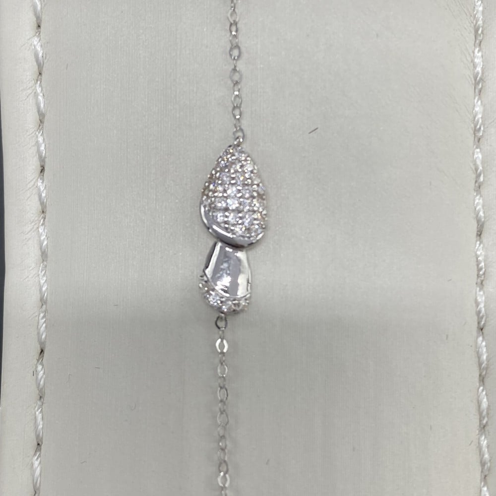 طقم ذهب عيار 18 الوزن 6.14 جرام