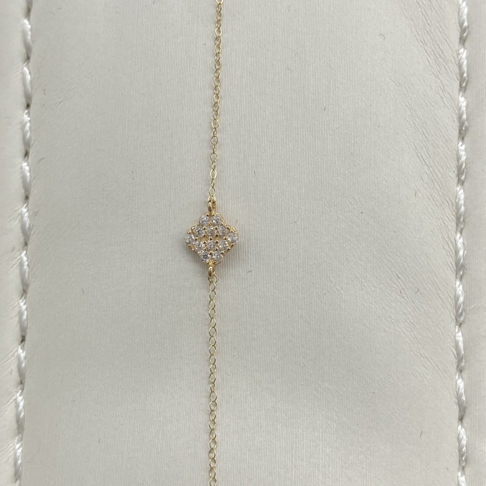 طقم ذهب أطفال بتصميم جذاب عيار 18 مثالي للهدايا الوزن 1.58 جرام