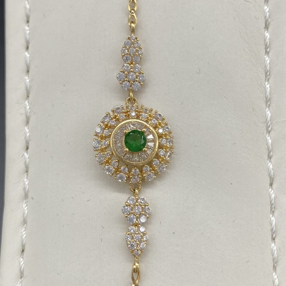 طقم ذهب عيار 18 الوزن 21.77 جرام