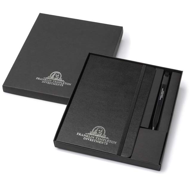 طقم دفتر ملاحظات كبير كلاسيكي وقلم موليسكين (أسود) - Moleskine