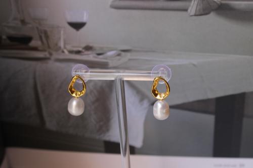 حلق دائري مع لولو