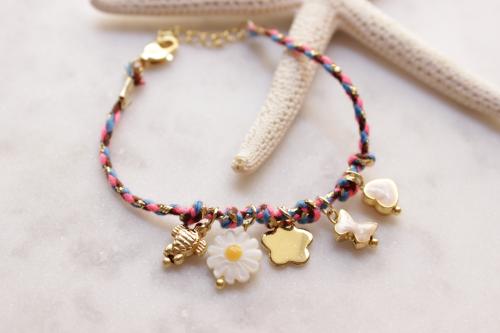 اسورة خيط مع تعليقات مطلية ذهب