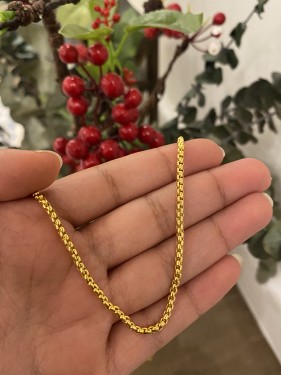 اسورة سنيك ذهبي