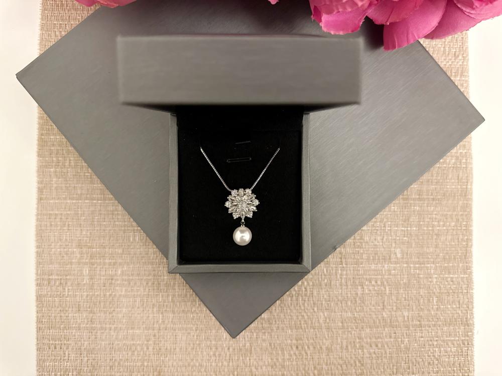 عقد لؤلؤ فضه