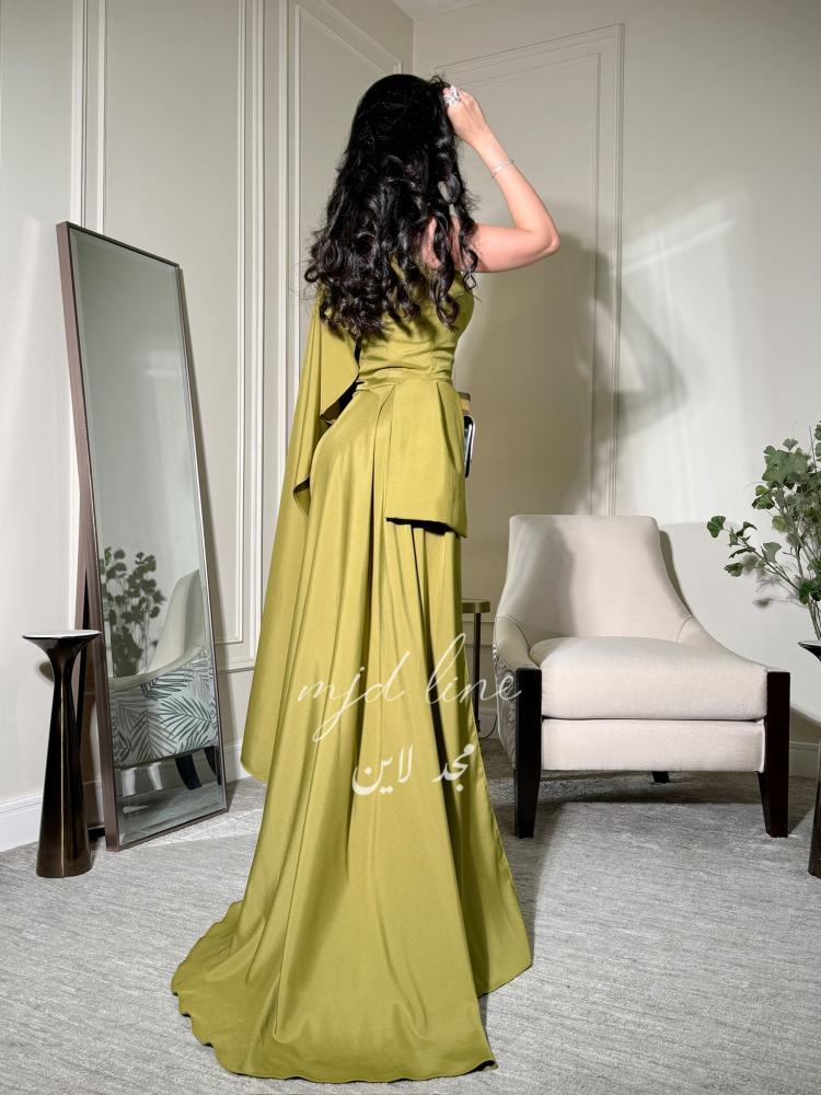 فستان ناديه