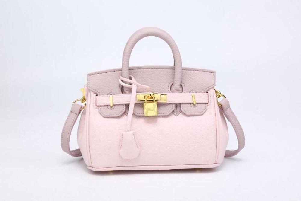 新品♡HYEONヘヨンthree piece bag / pink × gold 商品詳細ページ