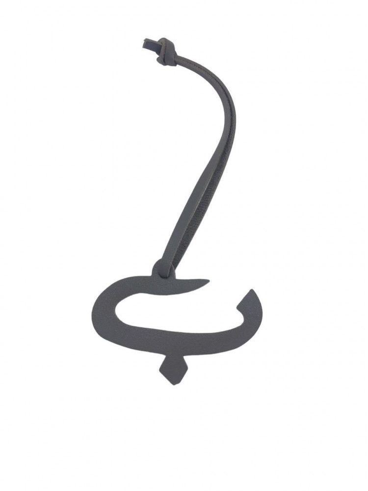 رمادي غامق