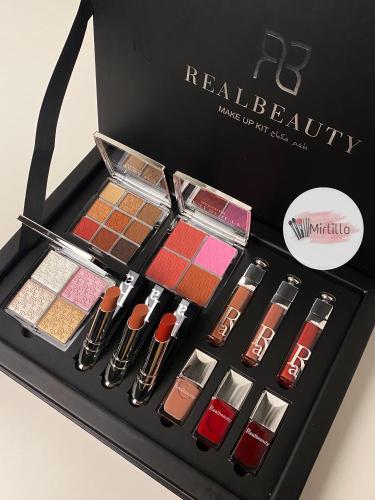 بوكس ارواج واظلال من real beauty اسود