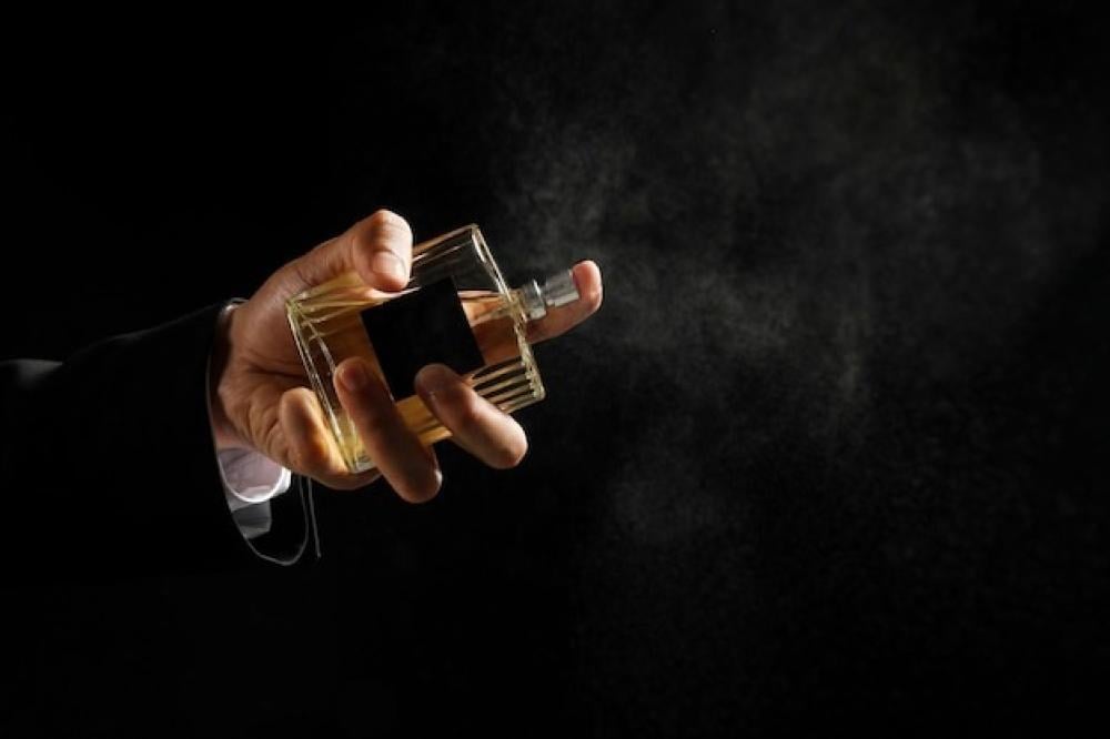 الفرق بين العطر والمسك وأوه دو برفيوم