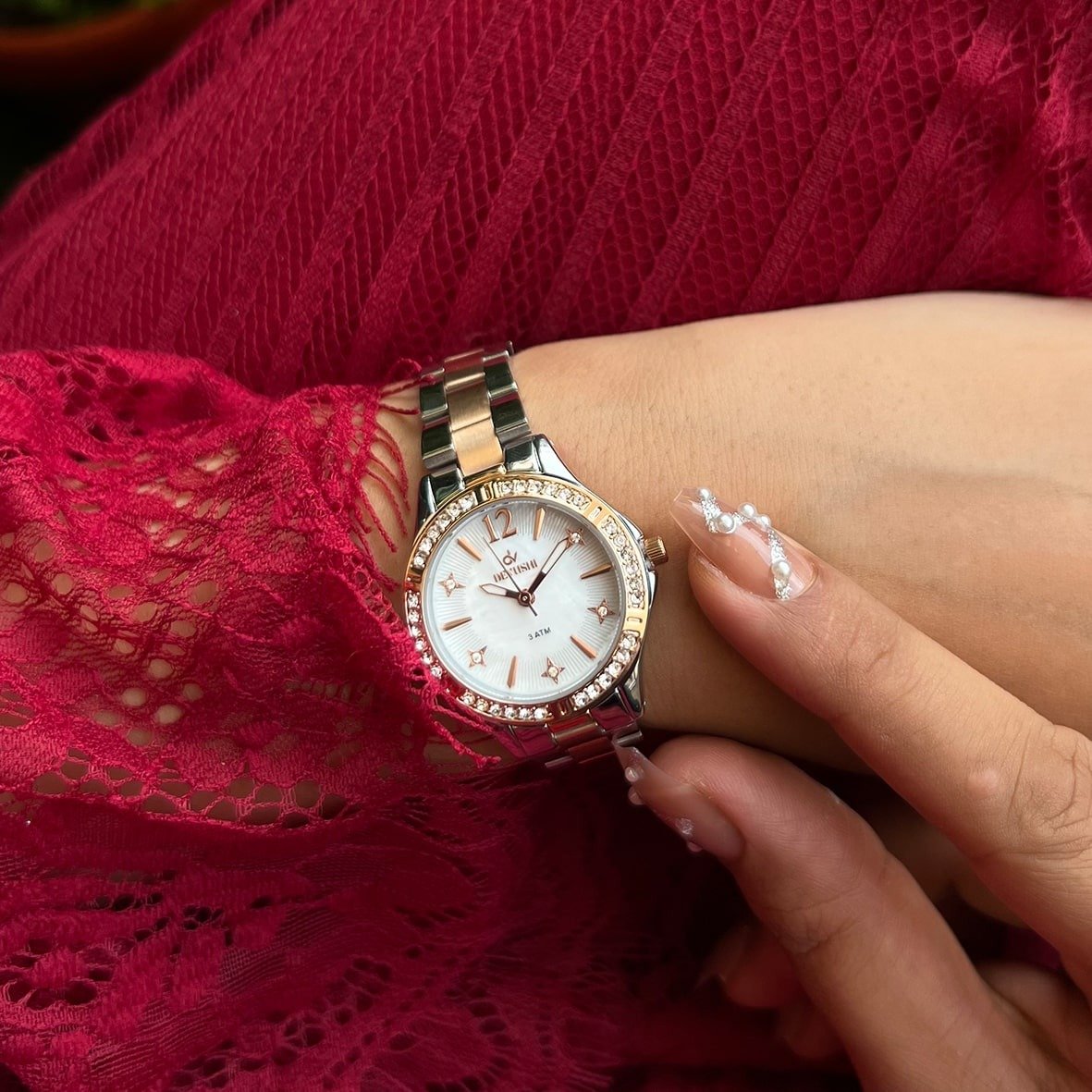 ساعات نسائية استيل