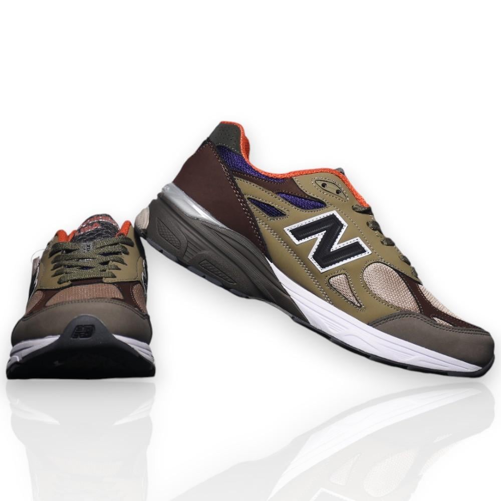 New Balance 990