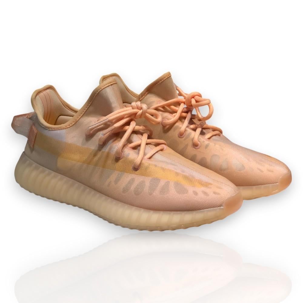 Yeezy Boost 350 V2