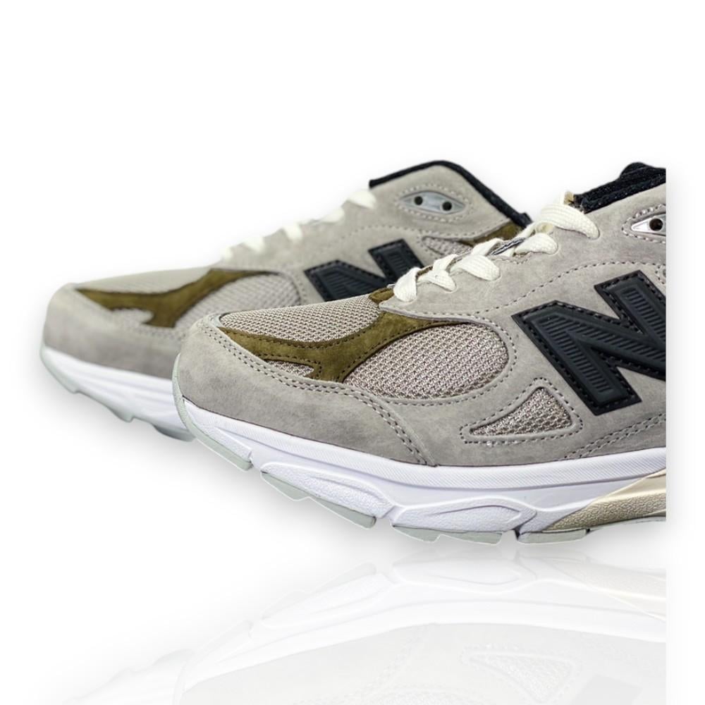 New Balance 990