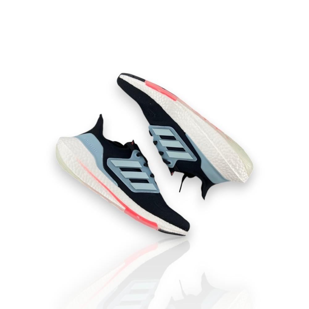 الترابوست Adidas Ultraboost 22