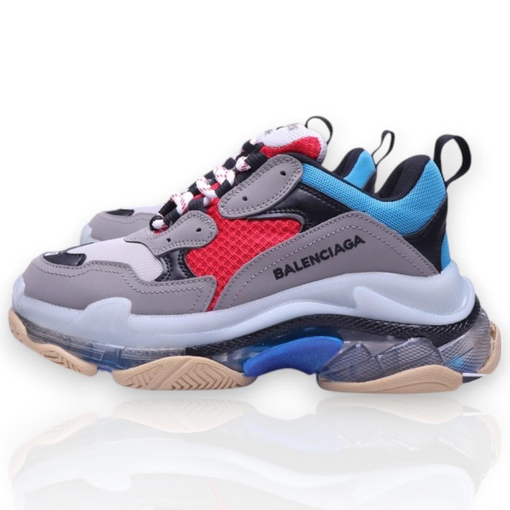 Balenciaga -بالينسياغا