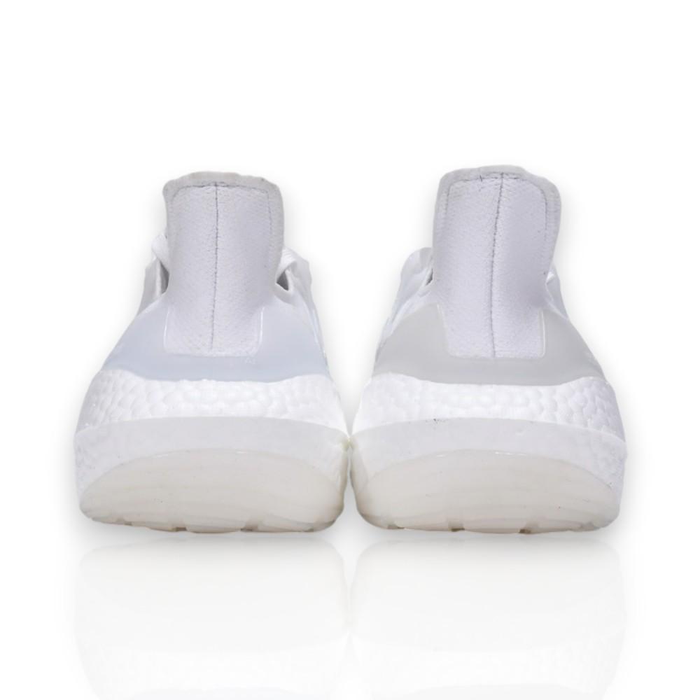 الترابوست Adidas Ultraboost 22