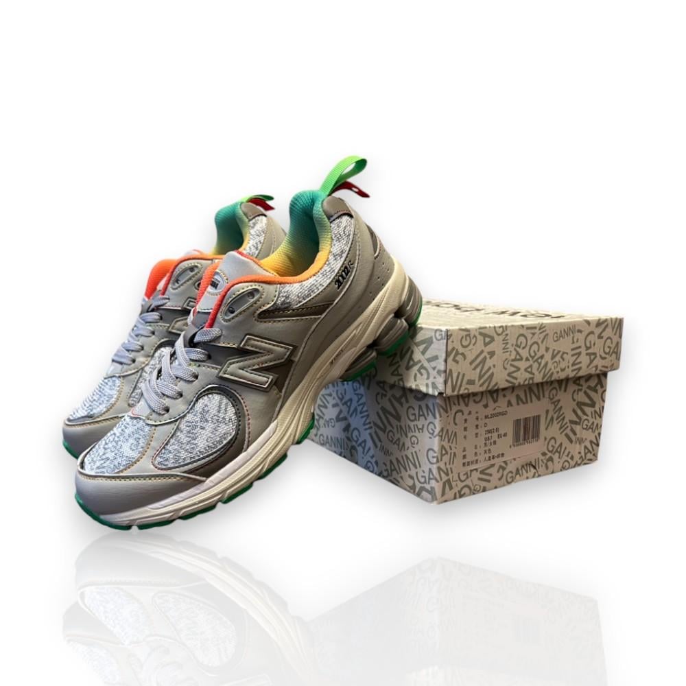 New Balance 2002