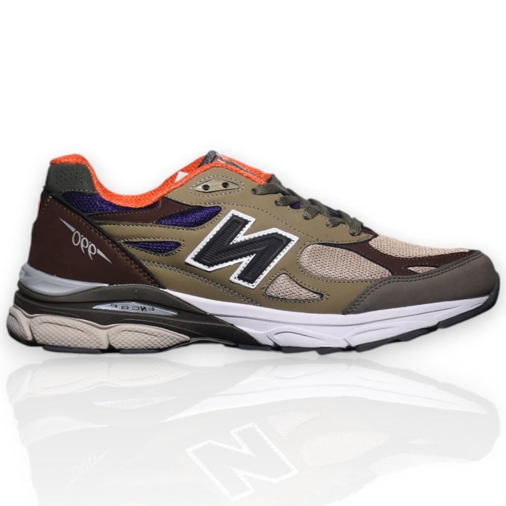 New Balance 990