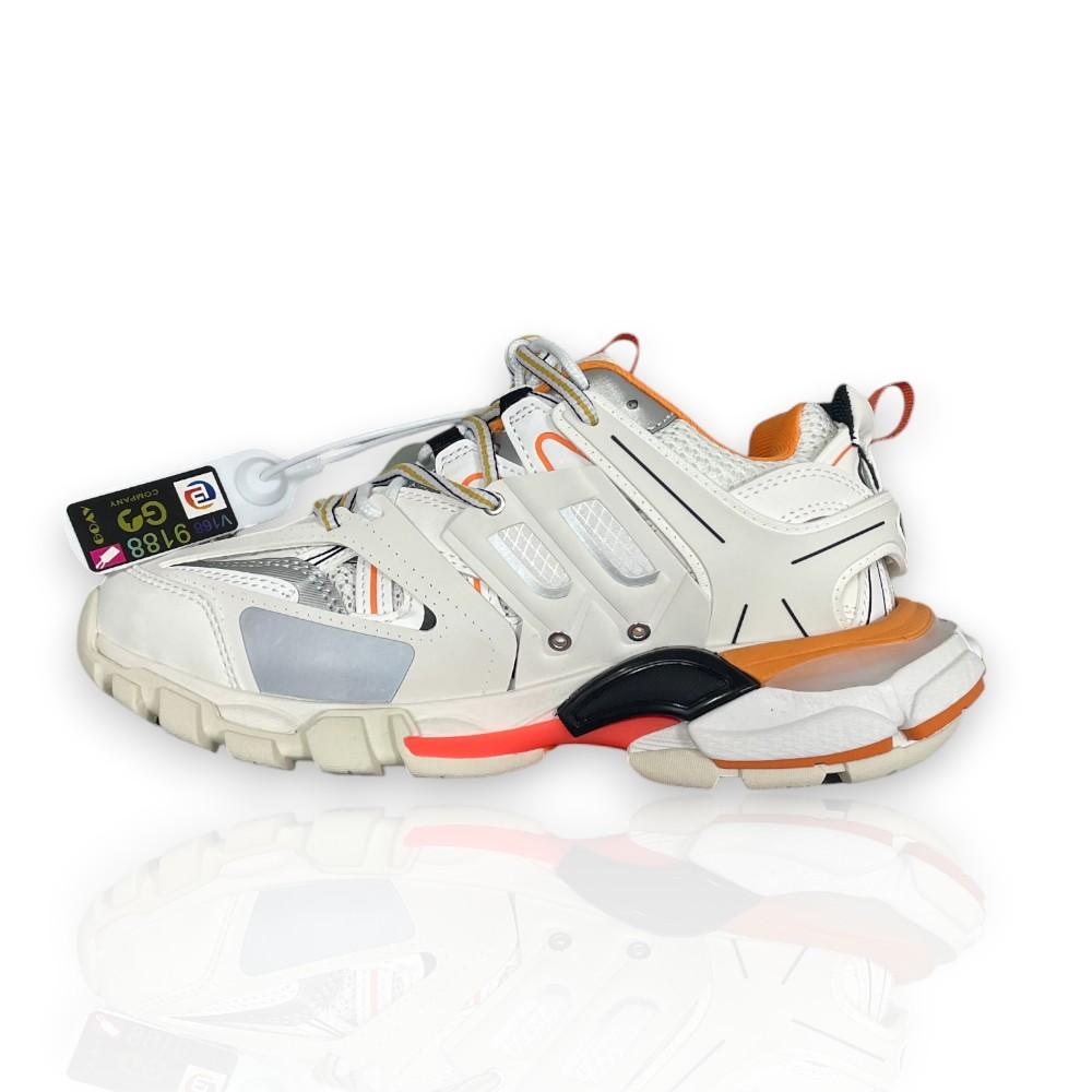 Balenciaga -بالينسياغا