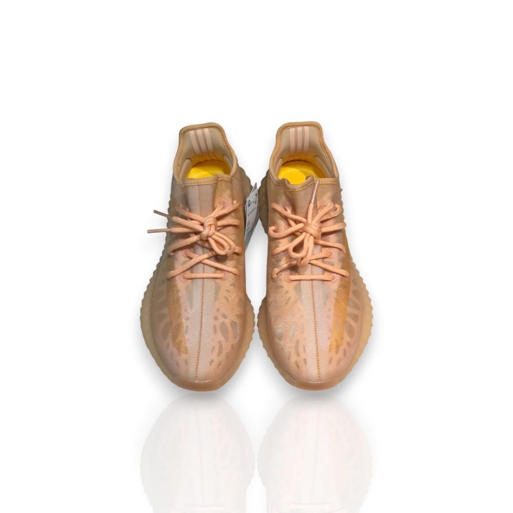 Yeezy Boost 350 V2