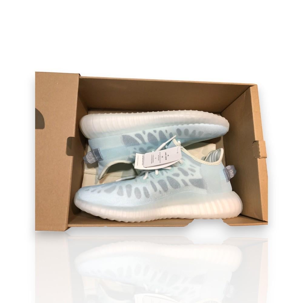 Yeezy Boost 350 V2