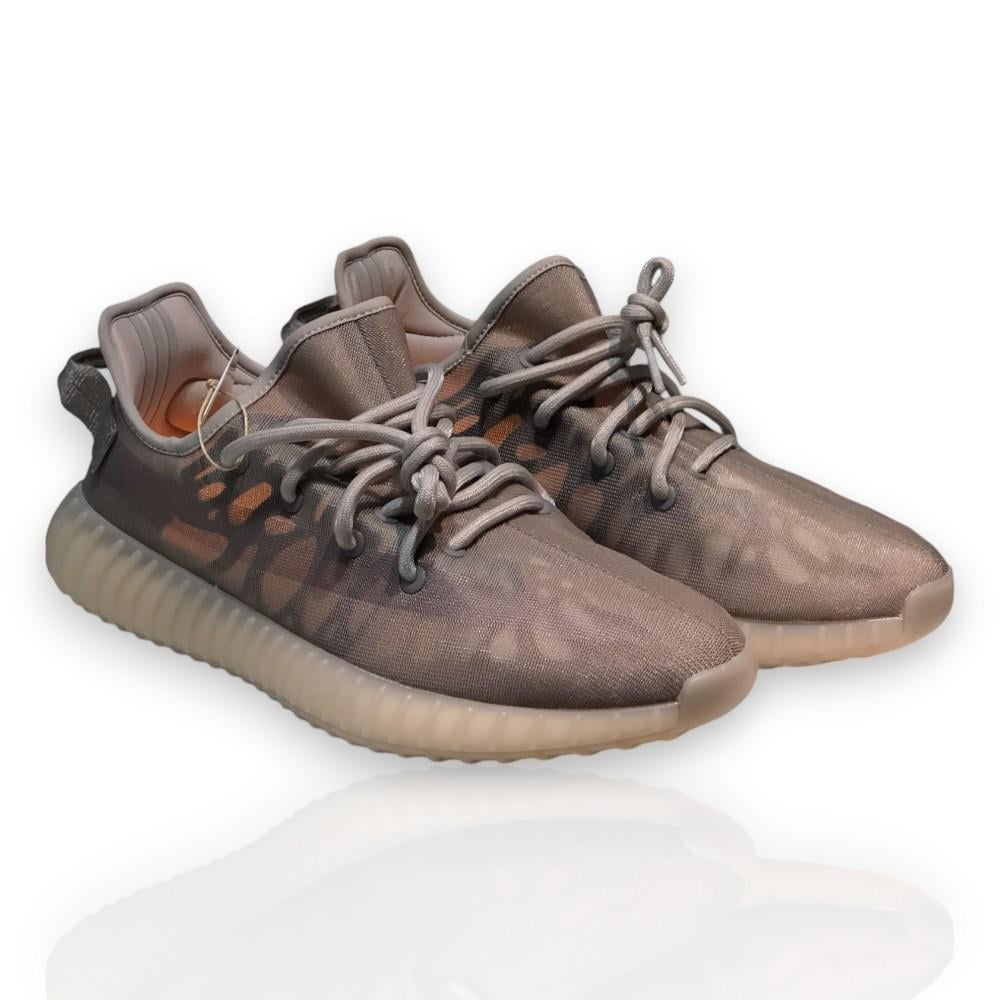 Yeezy Boost 350 V2