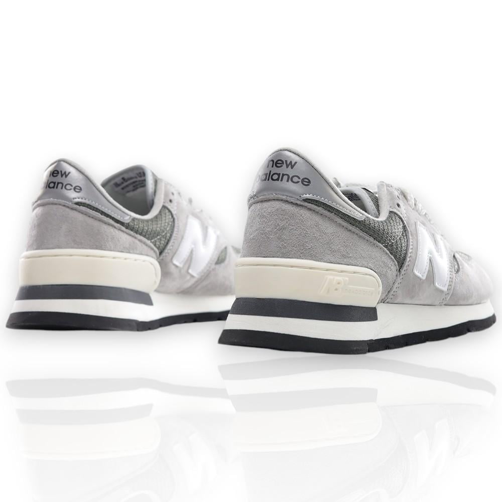 New Balance 990