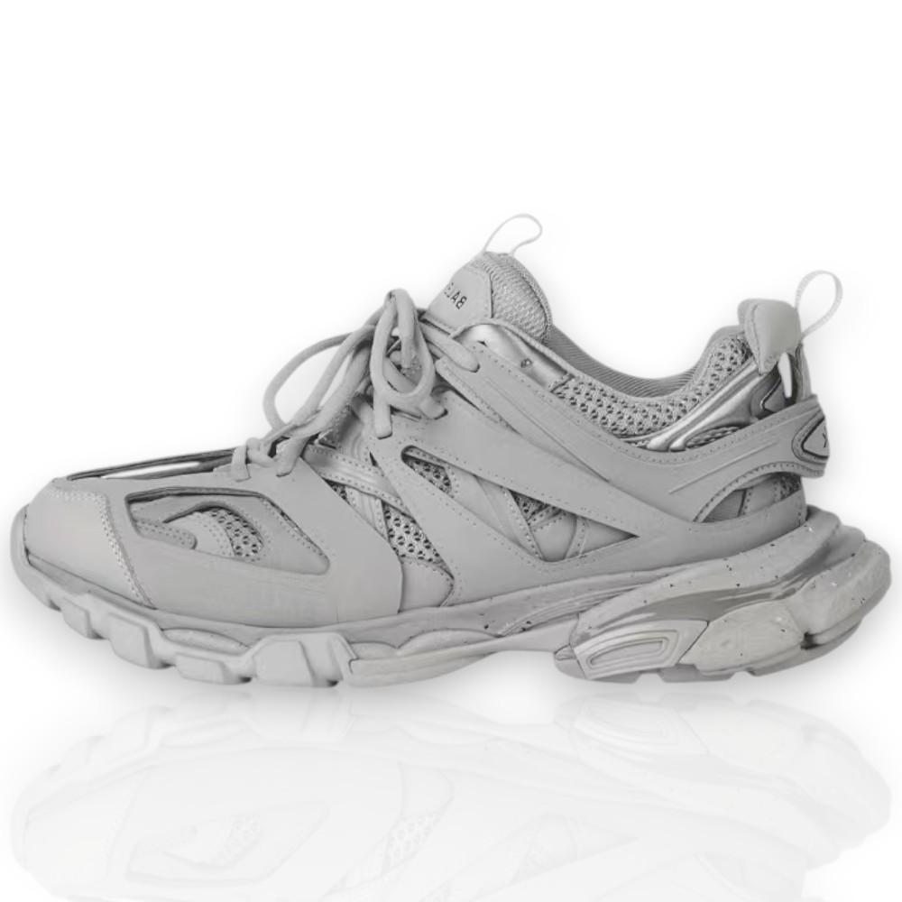 Balenciaga -بالينسياغا