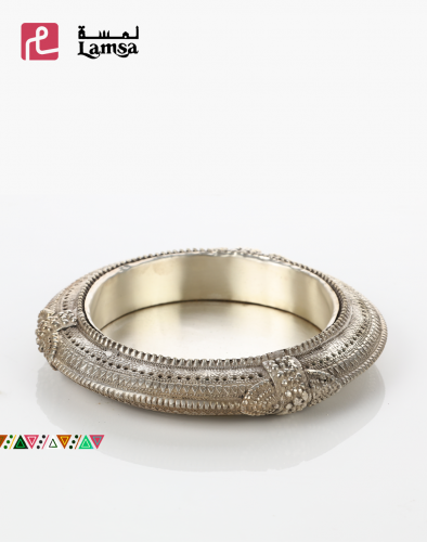 طفاية من المعدن الابيض تراثية