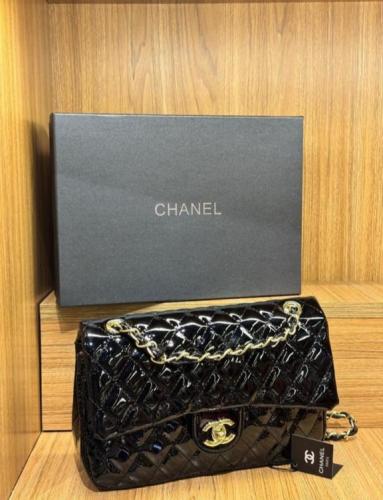 Chanel Sport شنطة كتف شنيل 'كلاسيك