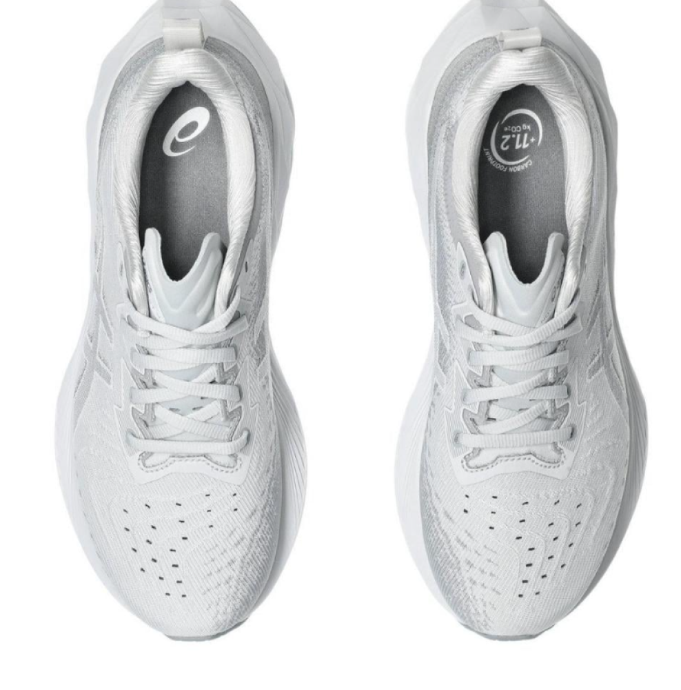 ASICS NOVABLAST 4