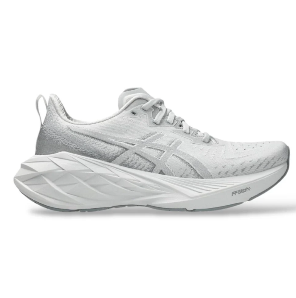 ASICS NOVABLAST 4