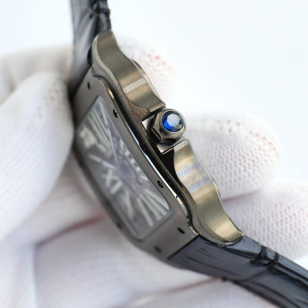 ساعة من Cartier