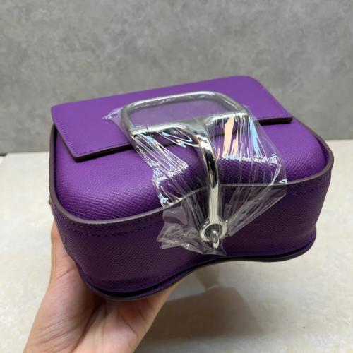 شنطة من Hermes
