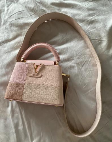 شنطة من LV