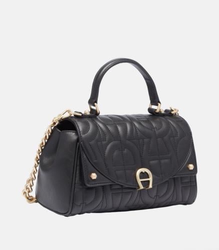 Aigner diadora handle