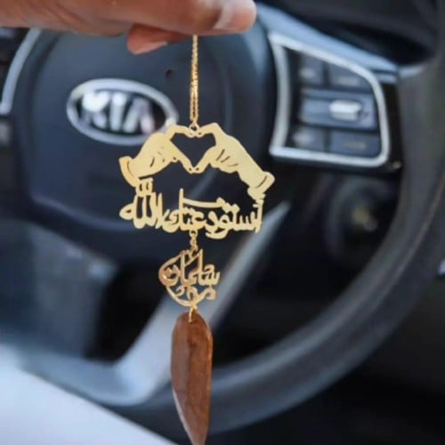 تعليقه اليدين بشكل قلب ترند