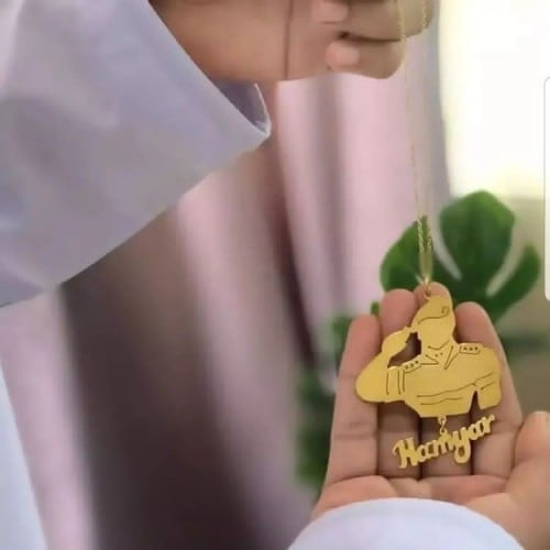 تعليقه العسكري بالاسم حسب الطلب