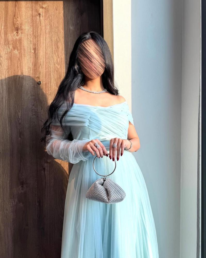 فستان سهرة سماوي انيق