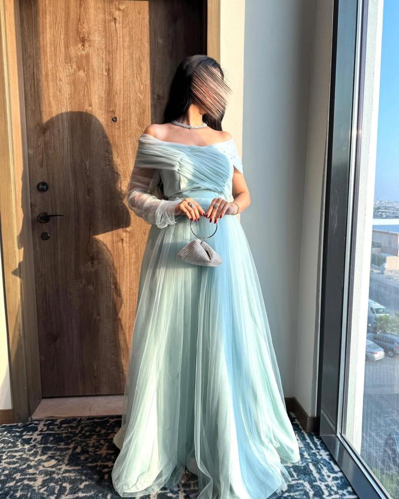 فستان سهرة سماوي انيق