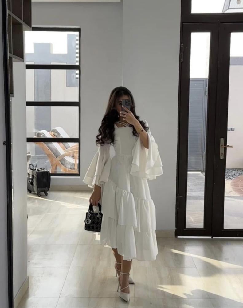 فستان ناعم انييق