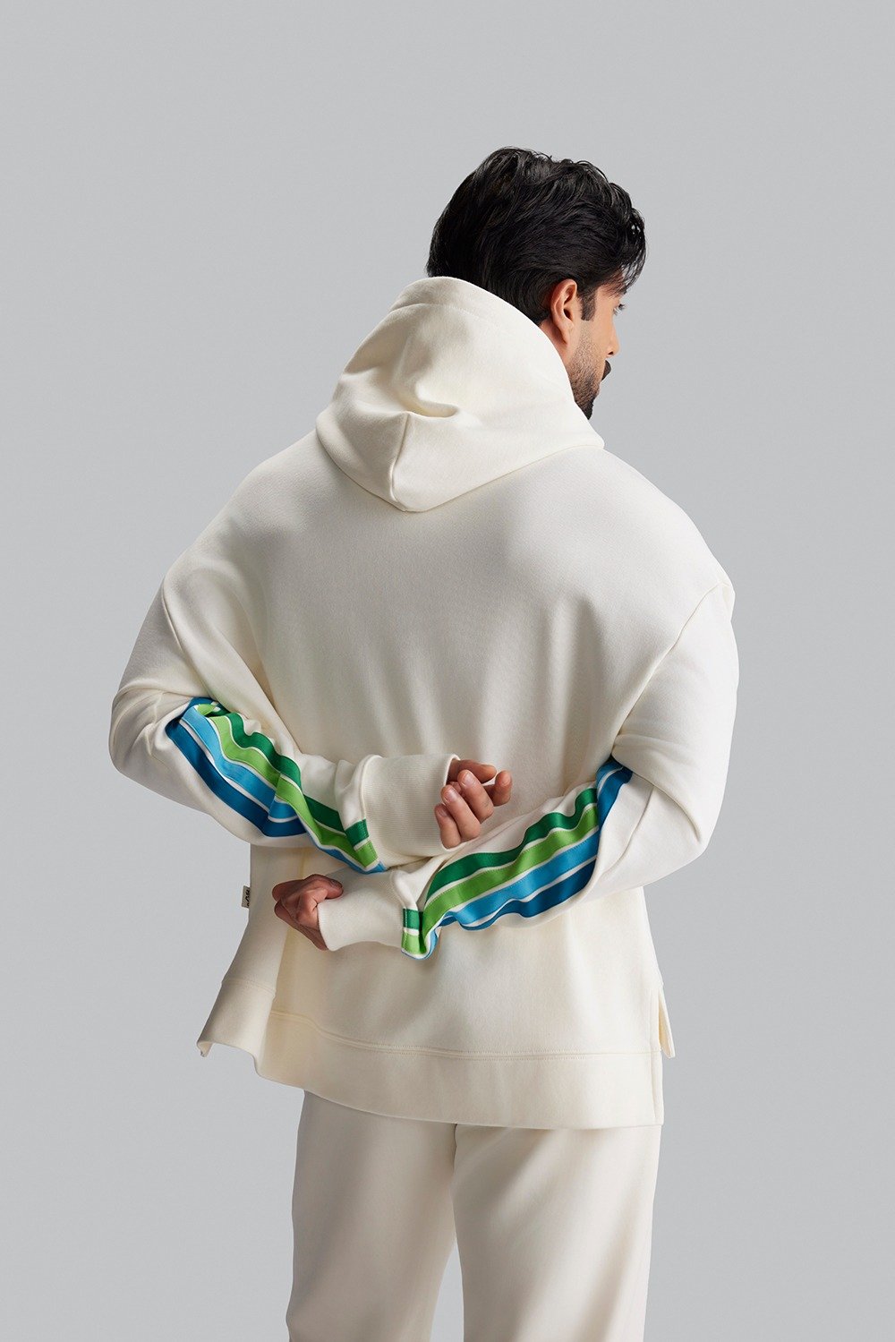 هودي  بخطوط SV (مناسب للجنسين)