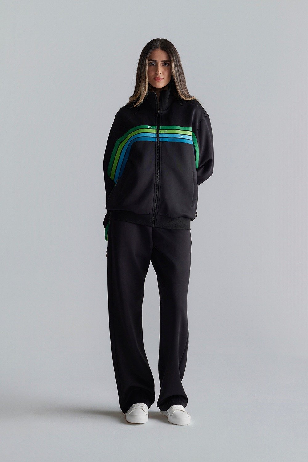 جاكيت رياضي بخطوط  SV (مناسب للجنسين)