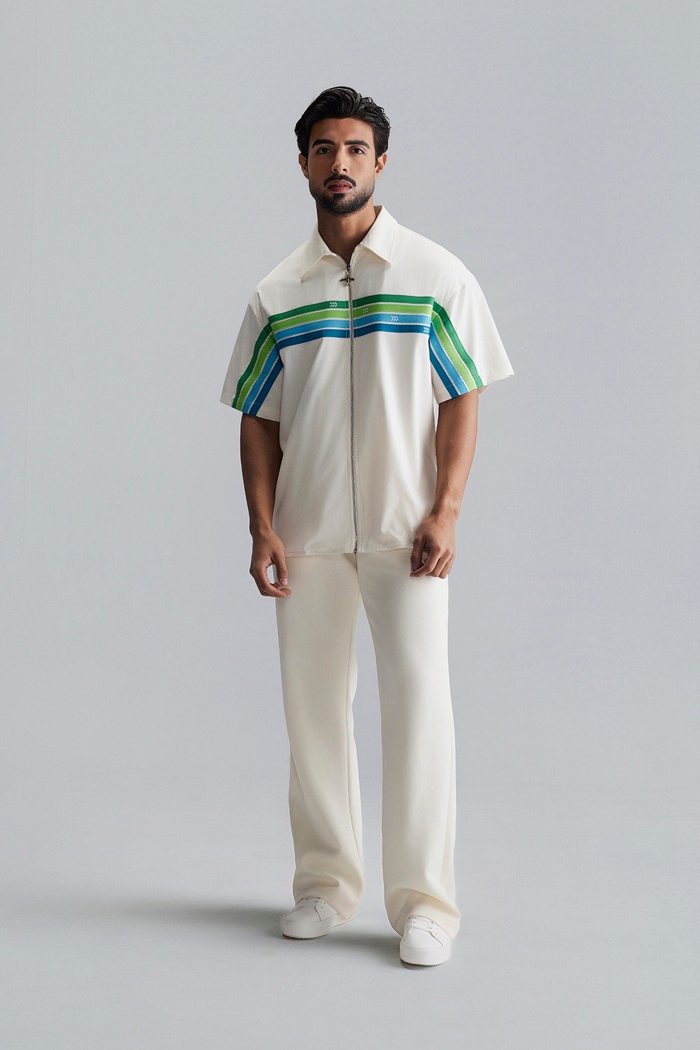 قميص بخطوط SV (مناسب للجنسين)