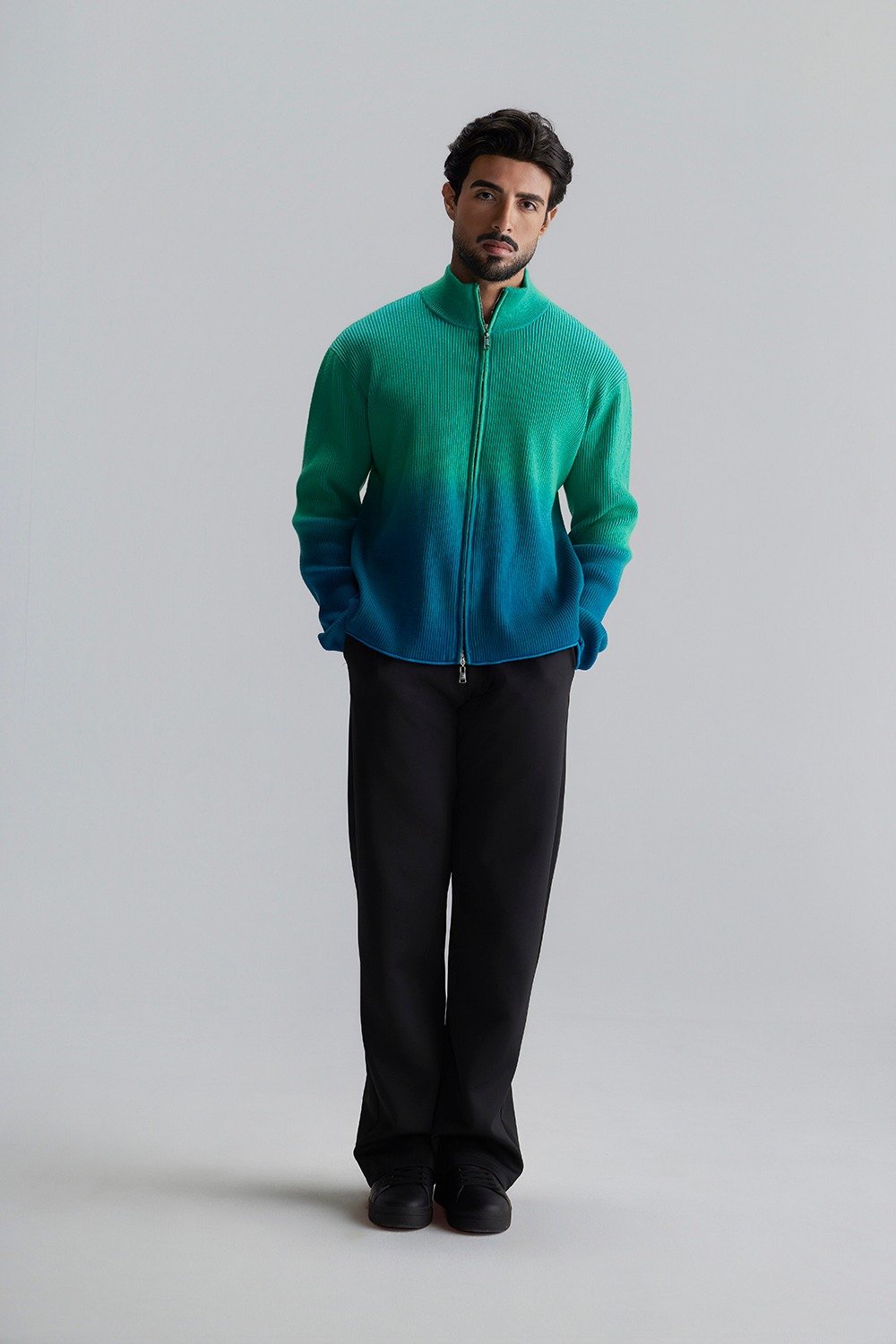 سترة SV بألوان متدرجة (مناسب للجنسين)