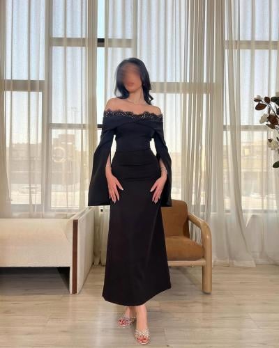 فستان اسود دنتيل