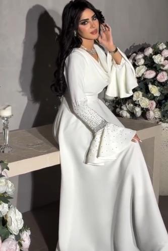 فستان ناعم ابيض