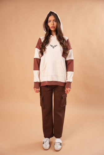 Unisex kicking brown pants