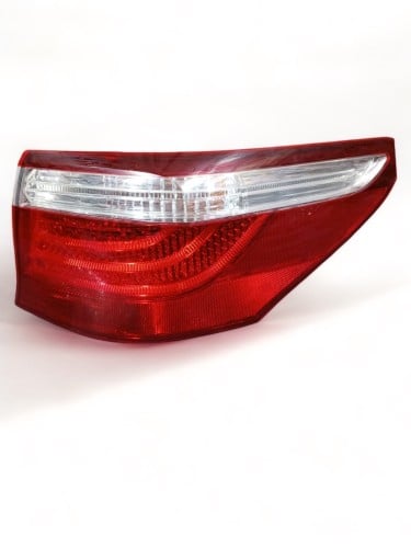اسطب لكزس خلفي يمين Ls460 2007-9