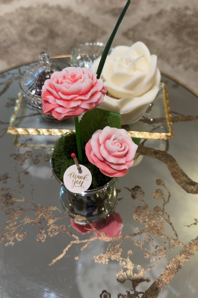 توزيعات ورد بالشمع او ورد طبيعي